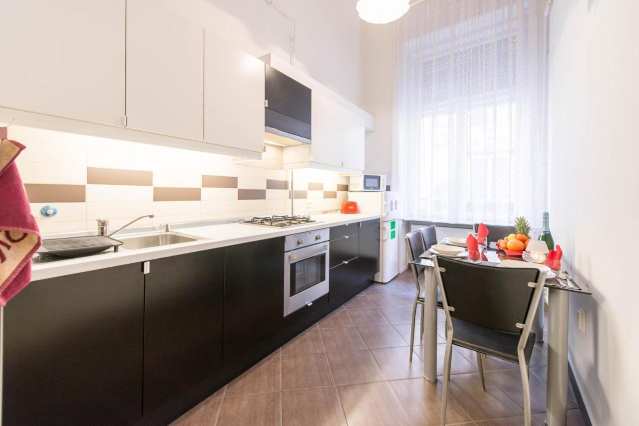 City Center Apartment บูดาเปสต์ ภายนอก รูปภาพ